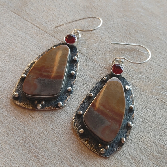Mookaite w/ Garnet Earrings in 925 Solid Sterling Silver (2.4") - Picture 11 of 14